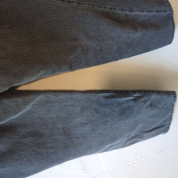 Skinny - Picture 9 of 10